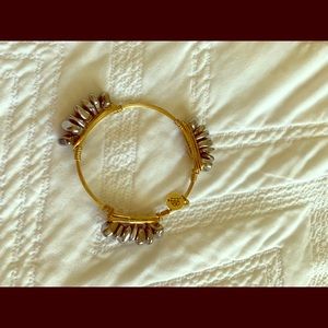 Bourbon & Boweties bangle bracelet